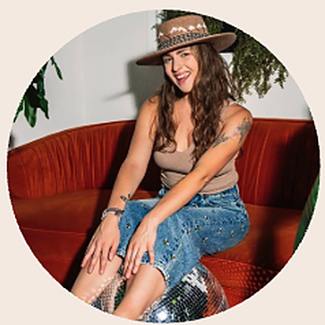 Emma Pion-Berlin, photographer, videographer, and visual storyteller